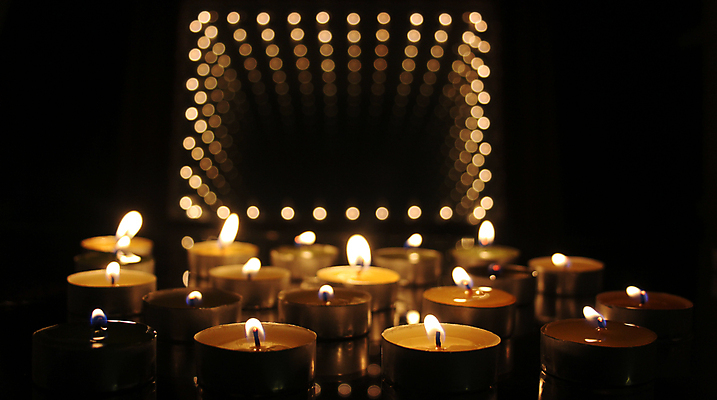 포토 JPG 해외이미지 종교 백그라운드 오렌지 촛불 불 휴가 불꽃 휴식 사람없음 빛 반사 노란색 교회 평화 검은색 어둠 침묵 기도 축하 뜨거움 영혼 터널 야간 명상 보케 빛망울 광 숭배 왁스 화상 해외포토 자연요소 길 컬러 컨셉 과일 초 종교건축 건물 소리 상처 파일형식 이미지허브