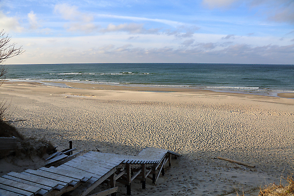 포토 JPG 해외이미지 계절 공원 모래 파도 바다 여행 백그라운드 자연 하늘 표면 날씨 휴가 휴식 사람없음 야외 물 파란색 여행객 환경 그림 휴양지 러시아 지역 북쪽 내추럴 생태학 전국 수평선 해외포토 자연요소 공공시설 교육 유럽 컬러 컨셉 사람 장소 방향 생태계 파일형식 이미지허브