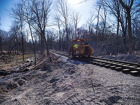 포토 JPG 해외이미지 산업 도로 여행 안내 사람없음 건물 빛 쌓기 장비 기차 조약돌 업무 철 부드러움 위치 방법 선로 직진 철강 해외포토 건축물 길 육상교통 교통시설 모션 대중교통 돌_바위 작업 감각 파일형식 이미지허브