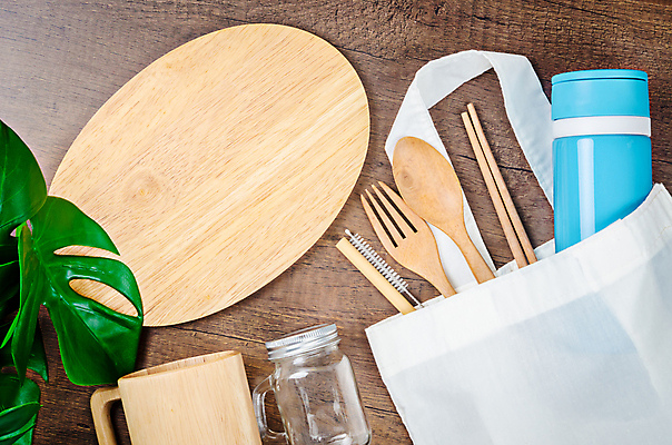 포토 JPG 해외이미지 잎 유리병 실내 사람없음 자연보호 솔 에코 친환경 담기 에코라이프 나무숟가락 나무젓가락 나무받침 나무포크 대나무컵 에코백 친환경제품 텀블러 제로웨이스트 나무배경 대나무빨대 해외포토 식물 라이프스타일 백그라운드 포크 가방 젓가락 모션 자연 병_용기 빨대 내부 목재 컵 환경 숟가락 그린캠페인 보호 사회이슈 받침대 파일형식 이미지허브