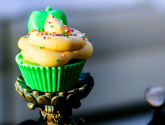 포토 JPG 해외이미지 잡화 음식 백그라운드 크리스마스 비즈니스 휴가 디저트 선물 사람없음 장식 가로 컬러풀 파티 판매 세일 과자 케이크 상점 초콜릿 축제 카트 카페 빵집 축하 생일 선택 달콤 맛 아침식사 구매 설탕 컵케이크 크림 상업 보케 머핀 비누 핸드메이드 카피스페이스 해외포토 기념일 빵 컬러 컨셉 이벤트 쇼핑 위생용품 식사 공백 파일형식 이미지허브