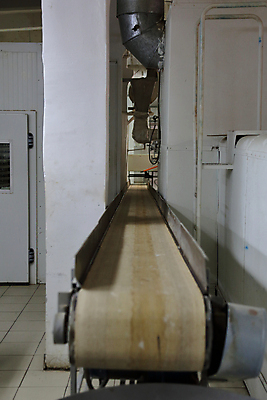 포토 JPG 해외이미지 공장 실내 사람없음 틈 컨베어밸트 해외포토 공업 내부 기계 파일형식 이미지허브