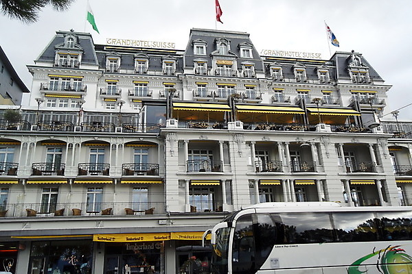 포토 JPG 해외이미지 식물 유럽 문화 호수 음료 여행 밭 농업 과일 건축양식 자연 하늘 포도 산 풍경 사람없음 빨간색 물 여름 파란색 농경지 마을 와인 침묵 프랑스 수확 가을 시골 다발 스위스 알프스 포도밭 숙성 양조장 해외포토 자연요소 계절 건축 나라 산업 컬러 주류 농장 소리 생태계 파일형식 이미지허브