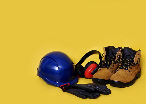 포토 JPG 해외이미지 옷 장갑 신발 비즈니스 새로움 부츠 안전 사람없음 검은색 업무 쌍 보호 헬멧 가죽 오브젝트 노란배경 유일 해외포토 잡화 컬러 백그라운드 컨셉 노란색 작업 보호장비 파일형식 이미지허브