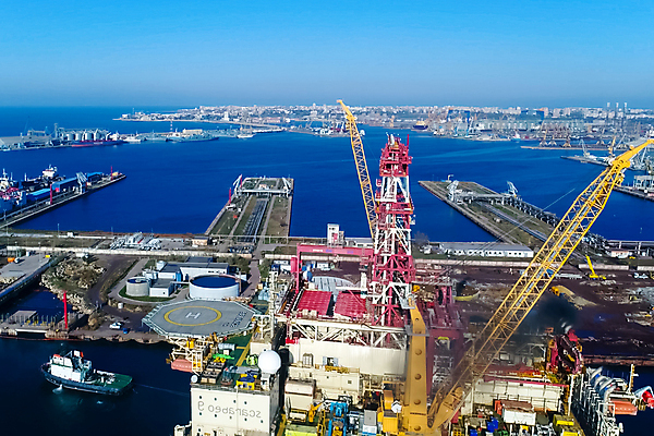 포토 JPG 해외이미지 식물 산업 바다 오렌지 공장 자연 하늘 아침 해변 사람없음 물 일출 환경 항구 힘 장비 탐험 휘발유 조선소 기중기 함선 연료 가스 포트 자원 단상 폴란드 내추럴 송곳 조작 해외포토 주간 자연요소 유럽 배_교통 과일 공업 교통시설 노을 중장비 석유 생태계 파일형식 이미지허브