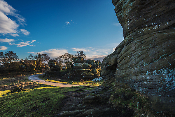 포토 JPG 해외이미지 나무 백그라운드 가족 자연 유리 하늘 추상 잉글랜드 사람없음 파란색 컬러풀 햇빛 태양 뷰티 갈색 걷기 믿음 하이킹 원형 그늘 크리스탈 요크셔테리어 폐허 질감 지역 암초 반전 내추럴 여의주 전국 파멸 해외포토 자연요소 도형 식물 감정 컬러 컨셉 무늬 관계 모션 재질 레저 영국 광석 테리어 생태계 파일형식 소멸 이미지허브