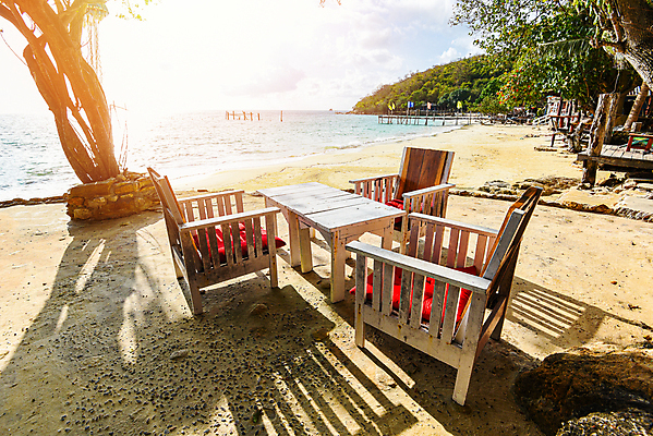 포토 JPG 해외이미지 식물 모래 바다 섬 여행 백그라운드 의자 우산 유리 탁자 하늘 호텔 휴가 휴식 사람없음 야외 목재 물 여름 파란색 식당 식사 저녁식사 일몰 카페 신혼여행 흰색 고급 아침식사 만족 휴양지 양산 설정 야외의자 이국적 파라다이스 해외포토 자연요소 나무 계절 감정 컬러 가구 결혼 컨셉 재료 재질 숙소 노을 상점 장소 파일형식 이미지허브