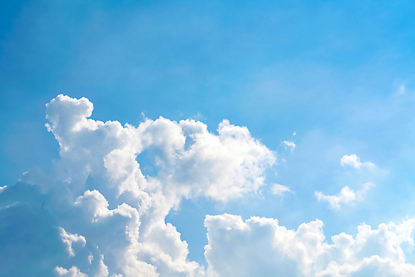 포토 JPG 해외이미지 모양 구름 계절 백그라운드 일러스트 자연 벽지 하늘 바람 날씨 풍경 사람없음 야외 여름 파란색 빛 햇빛 뷰티 우주 환경 맑음 펼침 흰색 얼룩 그룹 분위기 떨어짐 질감 천국 솜털 그런지 오존 카피스페이스 해외포토 자연요소 컬러 컨셉 모션 태양 공백 생태계 파일형식 이미지허브