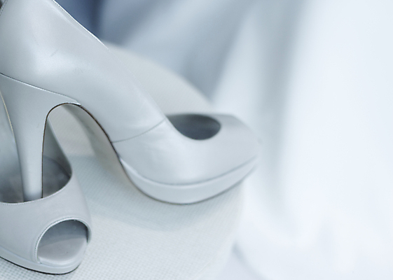 포토 JPG 해외이미지 드레스 여자 결혼 백그라운드 신발 컨셉 결혼식 사람없음 장식 뷰티 파티 유행 흰색 축하 쌍 화려 고급 우아함 고립 양발 스타일 해외포토 옷 컬러 사람 이벤트 파일형식 이미지허브