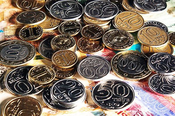 포토 JPG 해외이미지 아시아 종이 컨셉 지폐 돈 비즈니스 성공 사람없음 금융 경제 동전 거래 저축 흰색 시장 재산 주식 가득함 오브젝트 사인 투자 이익 계산서 위기 카자흐스탄 해외포토 나라 컬러 파일형식 이미지허브