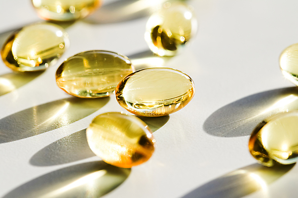 포토 JPG 해외이미지 사람없음 알약 노란색 건강관리 흰색 낟알 영양제 오메가 항생제 해외포토 컬러 건강 관리 약 파일형식 이미지허브