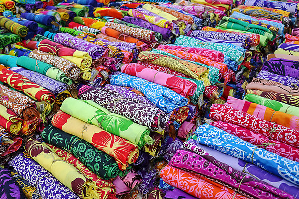 포토 JPG 해외이미지 스튜디오촬영 전통 디자인 옷 선 줄 조각 패턴 넥타이 추상 사람없음 빨간색 컬러풀 한개 유행 금속 페인트 벨트 직물 면 우아함 허리 오브젝트 질감 심플 발리 짜임 고립 스트랩 정물화 지원 짜기 힌두교 스타일 해외포토 1 잡화 종교 컬러 섬 컨셉 무늬 모션 재질 실내 신체부위 그림 인도네시아 파일형식 이미지허브