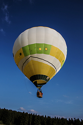 포토 JPG 해외이미지 주간 하늘 사람없음 야외 열기구 비행 해외포토 자연요소 항공교통 파일형식 이미지허브