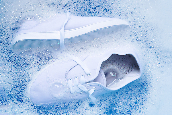 포토 JPG 해외이미지 운동화 사람없음 빨래 파란배경 비누거품 해외포토 백그라운드 신발 가사 파란색 거품 파일형식 이미지허브