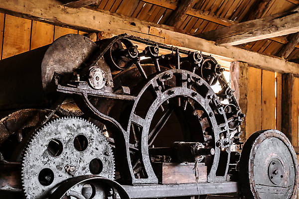 포토 JPG 해외이미지 산업 밭 농업 자연 사람없음 빨간색 농장 농경지 금속 힘 기계 장비 수확 골동품 공구 시골 업무 바퀴 역사 농부 철 버리기 부식 복고 과거 엔진 고립 구식 깨짐 밭일 실행 옛날 철강 해외포토 직업 컬러 컨셉 모션 재질 도구 작업 생태계 파일형식 이미지허브