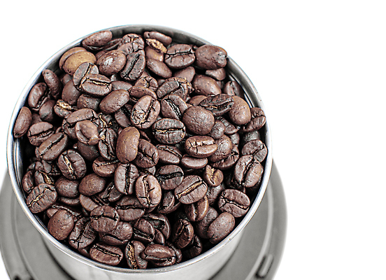 포토 JPG 해외이미지 스튜디오촬영 커피 음료 음식 백그라운드 콩 씨앗 사람없음 컵 농작물 컬러풀 반사 갈색 쌓기 금속 어둠 기계 카페 장비 에너지 흰색 신선 닫기 아침식사 콜롬비아 낟알 굽기 준비 아로마 그라인더 갈기 향 카푸치노 에스프레소 방앗간 고립 단절 모카 카페인 해외포토 식물 식기 컬러 농업 모션 재질 곡류 실내 상점 식사 남아메리카 구이 커피용품 파일형식 이미지허브