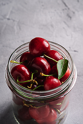 포토 JPG 해외이미지 유리병 실내 사람없음 체리 담기 해외포토 과일 모션 병_용기 내부 파일형식 이미지허브