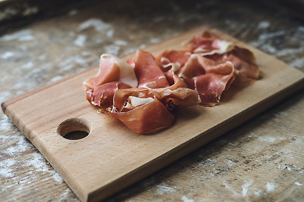 포토 JPG 해외이미지 전통 접시 문화 음식 빵 백그라운드 토마토 샌드위치 건강 육류 돼지고기 요리 사람없음 목재 가로 빨간색 초록색 식당 흰색 시골 신선 파마 소시지 스페인 칼 맛 아침식사 바게트 지중해 먹기 묘사 오브젝트 유기농 올리브 햄 후추 점심식사 살라미 스페인어 치유 해외포토 나무 헤어스타일 식기 웰빙 열매 유럽 바다 컬러 컨셉 채소 식재료 재료 모션 상점 식사 가공식품 향신료 파일형식 이미지허브