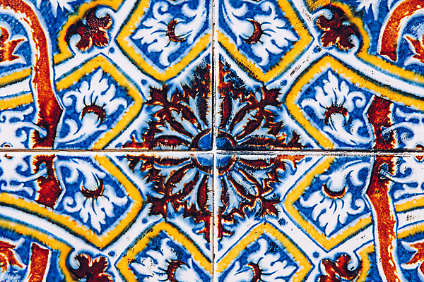 포토 JPG 해외이미지 전통 디자인 외관 유럽 벽 백그라운드 꽃무늬 패턴 건축양식 벽돌 미술 사람없음 장식 파란색 컬러풀 페인트 수확 골동품 도자기 화려 역사 포르투갈 타일 묘사 질감 복고 모자이크 수공예 엘리먼트 옛날 해외포토 건축 꽃 나라 컬러 컨셉 무늬 농업 문화예술 공예 파일형식 이미지허브