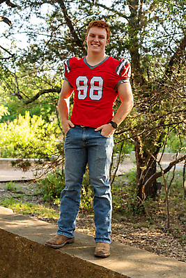 포토 JPG 해외이미지 남자 행복 여유 포즈 졸업 학교 성공 기념 한명 미소 소년 10대 빨간색 파란색 축구 끝 주근깨 저지 플레이어 해외포토 1 교육 감정 어린이 컬러 컨셉 청소년 표정 사람 구기 점 파일형식 이미지허브