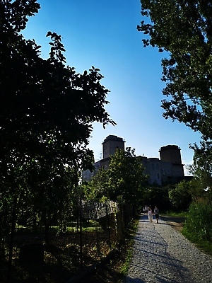 포토 JPG 해외이미지 나무 식물 손 공원 행복 길 얼굴 시계 백그라운드 비즈니스 텍스트 가족 하늘 거리 주택 서기 사람 사람없음 야외 건물 옆모습 물 강 사무실 유행 걷기 기차 도시 숲 큼 언덕 사인 온라인 그만 선로 해외포토 자연요소 건축물 공공시설 감정 육상교통 뷰포인트 관계 모션 대중교통 신체부위 크기 파일형식 이미지허브