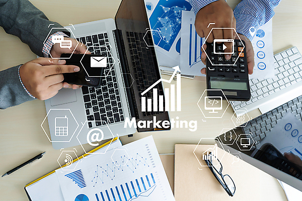 포토 JPG 해외이미지 아이콘 여자 교육 남자 컨셉 인터넷 비즈니스 통신 성공 설계 주택 아이디어 사람 사람없음 노트북 컴퓨터 글로벌 사무실 디지털 업무 작업 네트워크 그룹 시장 목표 계획 심볼 책상 분석 검색 상업 나눔 온라인 승진 마케팅 소프트웨어 브랜딩 브레인스토밍 해외포토 가구 건물 전자제품 파일형식 이미지허브