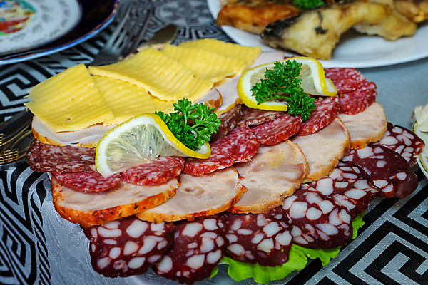 포토 JPG 해외이미지 접시 조각 치즈 샌드위치 육류 스테이크 사람없음 파티 요식업 식당 소시지 맛 혼합 자르기 레몬 슬라이스 베이컨 모음 점심식사 살라미 섞기 식품점 핸드메이드 해외포토 식기 산업 음식 컨셉 과일 식재료 모션 유제품 서양음식 돼지고기 이벤트 한글 상점 식사 가공식품 파일형식 이미지허브