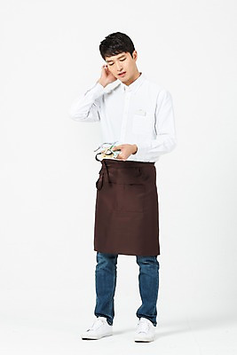 포토 JPG 스튜디오촬영 전신 남자 지폐 돈 실내 한명 서기 누끼 사람 20대 성인 앞모습 앞치마 한국인 종업원 흰배경 아르바이트 구김 성인남자한명만 비정규직 갑질 국내포토 직업 1 뷰포인트 백그라운드 비즈니스 모션 동양인 청년 내부 흰색 재산 남자한명만 성인남자만 파일형식