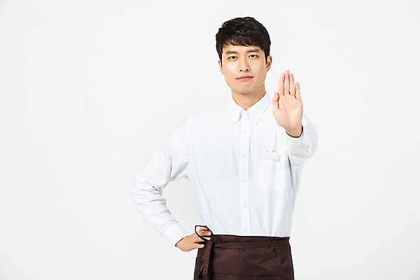 포토 JPG 스튜디오촬영 남자 허리손 실내 표정 한명 누끼 사람 상반신 20대 청년 성인 앞모습 앞치마 한국인 거절 흰배경 아르바이트 성인남자한명만 비정규직 갑질 소상공인 국내포토 직업 1 뷰포인트 포즈 백그라운드 컨셉 비즈니스 동양인 내부 경제 흰색 상인 남자한명만 성인남자만 파일형식