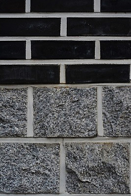 포토 JPG 주간 한국전통 백그라운드 한국건축 벽돌 한옥 근접촬영 사람없음 야외 담장 검은색 돌벽 삼청동 국내포토 자연요소 전통 건축 벽 뷰포인트 컬러 고건축 한국 종로 파일형식