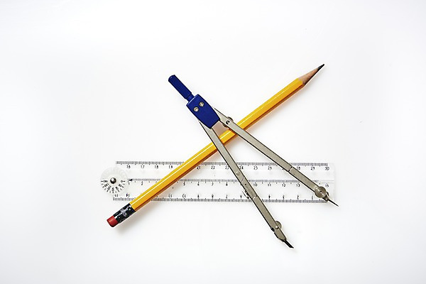 포토 JPG 스튜디오촬영 교육 실내 자 누끼 사람없음 하이앵글 연필 오브젝트 흰배경 교구 교육용품 컴파스 에듀 완구용품 창의력 플랫레이 국내포토 뷰포인트 백그라운드 문구용품 학용품 내부 필기구 흰색 플랫 에듀케이션 파일형식