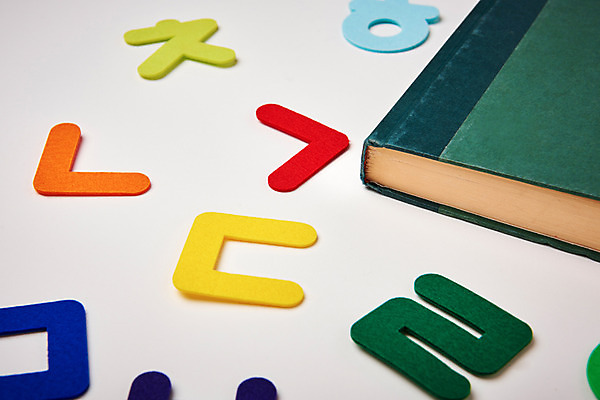 포토 JPG 스튜디오촬영 교육 실내 누끼 한글 사람없음 책 여러개 오브젝트 흰배경 한글교육 교구 교육용품 자음 에듀 완구용품 창의력 국내포토 문자 다수 백그라운드 문구용품 내부 흰색 에듀케이션 파일형식