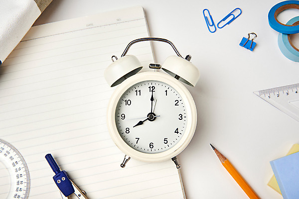 포토 JPG 스튜디오촬영 교육 실내 집게 누끼 사람없음 하이앵글 연필 공책 자명종 오브젝트 포스트잇 흰배경 교구 클립 교육용품 삼각자 컴파스 에듀 완구용품 창의력 플랫레이 마스킹테이프 국내포토 뷰포인트 시계 백그라운드 문구용품 학용품 자 내부 필기구 알람 흰색 메모지 플랫 테이프 에듀케이션 파일형식