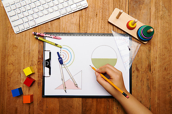 포토 JPG 스튜디오촬영 교육 한손 실내 들기 누끼 신체부위 노트북 하이앵글 연필 오브젝트 교구 교육용품 스프링노트 컴파스 서류판 에듀 완구용품 창의력 나무블록 하노이탑 플랫레이 코딩 국내포토 손 뷰포인트 모션 문구용품 학용품 사람 내부 목재 전자제품 필기구 사무용품 공책 블록 플랫 에듀케이션 컴퓨터교육 파일형식