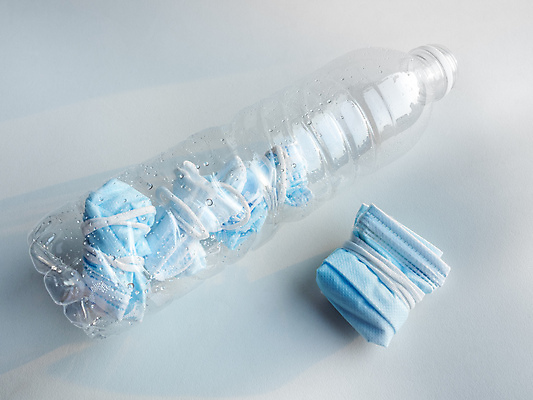 포토 JPG 해외이미지 디자인 얼굴 백그라운드 컨셉 건강 가면 안전 사람없음 파란색 펼침 장비 간호사 흰색 면 바이러스 보호 질병 쓰레기 폐기물 위험 플라스틱 오브젝트 예방 감염 롤 고립 돌봄 접기 제어 중고 해외포토 컬러 의학 모션 재질 신체부위 의료진 파일형식 이미지허브