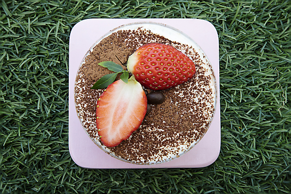 포토 JPG 해외이미지 전통 커피 음식 유리 디저트 콩 건강 요리 사람없음 컵 초록색 컬러풀 갈색 노란색 케이크 식당 초콜릿 어둠 이탈리아 신선 달콤 맛 크림 푸딩 코코아 고립 페스츄리 티라미수 해외포토 식기 유럽 음료 빵 컬러 컨셉 재질 곡류 상점 파일형식 이미지허브