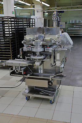 포토 JPG 해외이미지 공장 실내 사람없음 기계 카트 해외포토 공업 내부 파일형식 이미지허브