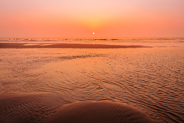 포토 JPG 해외이미지 모래 파도 바다 여행 오렌지 자연 아침 휴가 휴식 해변 사람없음 물 빛 컬러풀 햇빛 태양 반사 일출 보라색 황혼 일몰 새벽 광선 뜨거움 저녁 인도인 장면 이국적 파라다이스 포상금 수평선 해외포토 주간 자연요소 외국인 컬러 컨셉 돈 과일 동양인 노을 야간 생태계 파일형식 이미지허브
