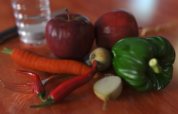포토 JPG 해외이미지 잡화 계절 음식 조각 백그라운드 농업 다이어트 토마토 채소 과일 재료 탁자 양파 건강 마늘 어류 사람없음 목재 빨간색 초록색 주방 당근 샐러드 흰색 신선 시장 맛 사과 먹기 허브 향신료 유기농 날것 레시피 성분 내추럴 목판 밭일 채식주의자 비건 해외포토 나무 식물 웰빙 산업 컬러 가구 컨셉 모션 뿌리채소 수중동물 채식 향미료 파일형식 이미지허브