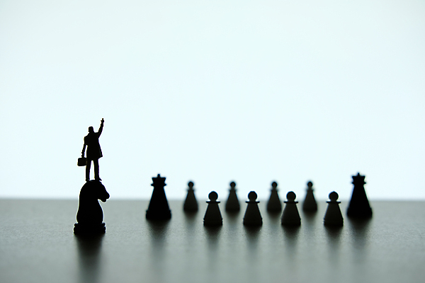 포토 JPG 해외이미지 직업 실루엣 조각 백그라운드 컨셉 비즈니스 사업가 모션 놀이 성공 사람 경기 사람없음 금융 사무실 장난감 숫자 힘 침묵 경쟁 미니어처 도전 게임 비즈니스맨 체스 계획 대표 심볼 사인 싸움 투자 체스판 규칙 전략 월급 경영 정치 제어 해외포토 문자 남자 스포츠 촬영기법 경제 모형 소리 직장인 파일형식 이미지허브