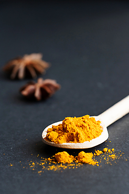 포토 JPG 해외이미지 접시 음료 다이어트 재료 파프리카 건조 건강 요리 동양인 사람없음 빨간색 갈색 노란색 숟가락 식사 약재 흰색 뜨거움 양념 조미료 사발 황금 맛 가루 향신료 매움 아로마 향 후추 카레 면역력 시나몬 힌두교 강황 디톡스 해외포토 식기 종교 음식 컬러 컨셉 채소 식재료 수저 인종 약 사기그릇 향미료 파일형식 이미지허브