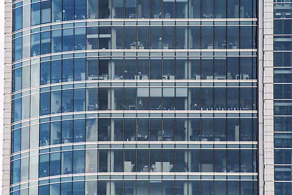 포토 JPG 해외이미지 외관 벽 비즈니스 건축양식 창문 유리 바닥 사람없음 건물 사무실 고층빌딩 도시 업무 책상 폴란드 바르샤바 해외포토 건축물 건축 유럽 가구 재질 빌딩 작업 파일형식 이미지허브