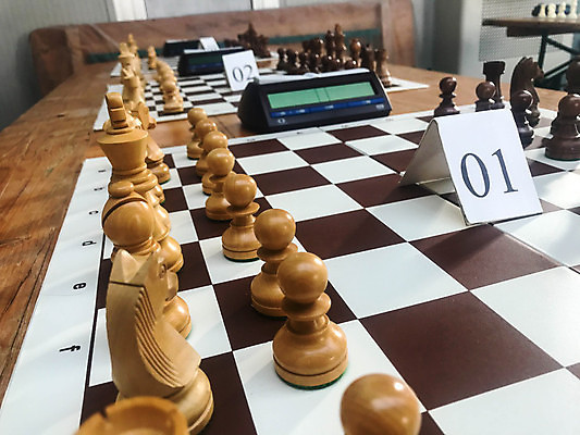 포토 JPG 해외이미지 스포츠 조각 생각 놀이 성공 레저 설계 사람없음 검은색 경쟁 도전 게임 흰색 우승 체스 계획 대표 충돌 싸움 체스판 지능 해외포토 컬러 컨셉 모션 최고 파일형식 이미지허브