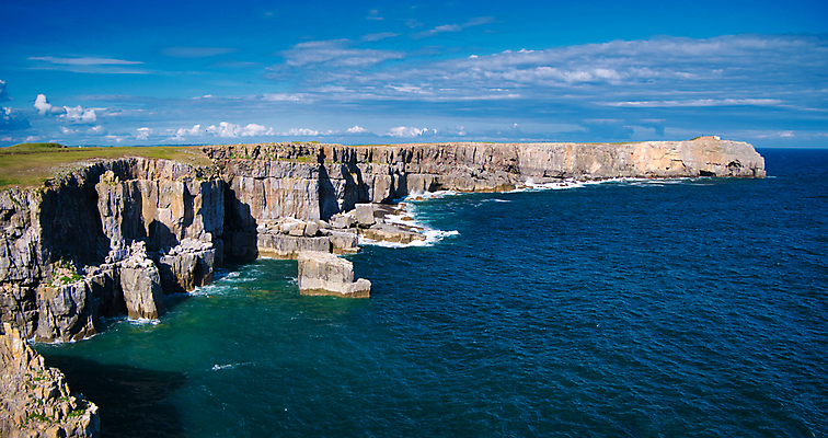포토 JPG 해외이미지 바다 여행 자연 하늘 영국 웨일즈 해변 사람없음 물 파란색 트래킹 부식 그림 사암 울퉁불퉁 지질학 펨브룩셔 해외포토 자연요소 교육 유럽 컬러 레저 돌_바위 생태계 파일형식 이미지허브