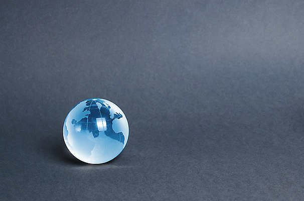 포토 JPG 해외이미지 교육 지구 과학 여행 백그라운드 컨셉 인터넷 비즈니스 통신 관계 유리 새로움 사람없음 파란색 스터디 세계 글로벌 지구본 환경 웹 행성 회색 네트워크 시장 보호 하락 사이버 에코 생태계 온라인 생태학 소셜 여의주 온라인강의 외교 번역 효과 해외포토 컬러 재질 학습 우주 강의 파일형식 언택트 이미지허브