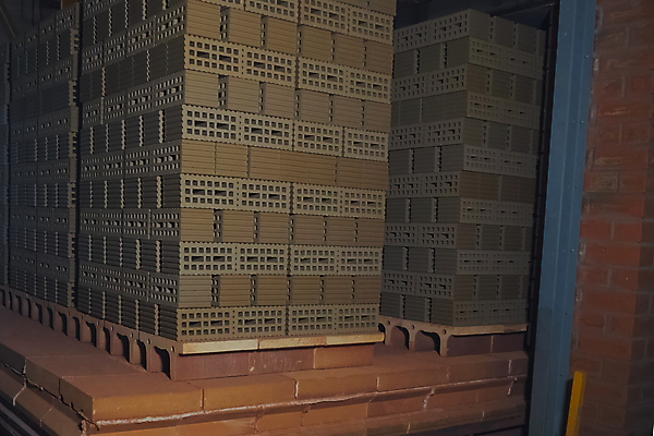 포토 JPG 해외이미지 식물 남자 산업 벽 유니폼 회사 공장 교통시설 추상 벽돌 돌담 사람없음 건물 빨간색 검은색 블록 방 장비 회색 도시 도자기 오븐 제조 주식 굽기 준비 날것 시멘트 점토 방법 프로젝트 해외포토 건축물 옷 컬러 교통 무늬 비즈니스 공업 사람 금융 담장 가전제품 돌_바위 구이 시설 파일형식 이미지허브