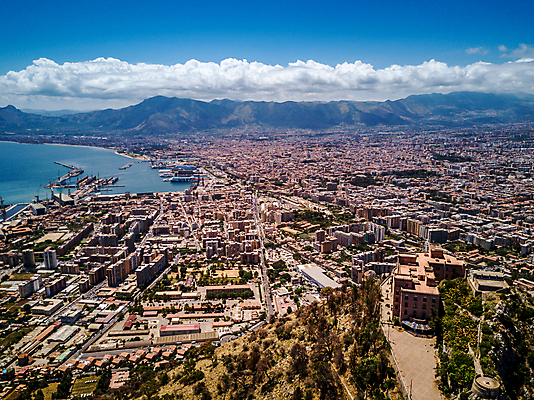 포토 JPG 해외이미지 나무 식물 구름 호수 여행 잎 모션 자연 하늘 풍경 사람없음 야외 초록색 물 여름 강 햇빛 뷰티 반사 환경 이탈리아 활발 폭포 흐름 바위 나뭇가지 연못 신선 액체 개울 떨어짐 숲 순수 속도 드론 생태학 파라다이스 해외포토 자연요소 계절 교육 유럽 컬러 컨셉 태양 돌_바위 생태계 파일형식 이미지허브