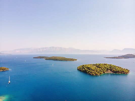 포토 JPG 해외이미지 유럽 모래 파도 바다 섬 여행 백그라운드 자연 하늘 휴가 휴식 사람 해변 사람없음 야외 물 파란색 모래사장 햇빛 태양 뷰티 맑음 만 떨어짐 지중해 그리스 휴양지 내추럴 코르푸 수평선 해외포토 자연요소 나라 컬러 컨셉 날씨 장소 생태계 파일형식 이미지허브