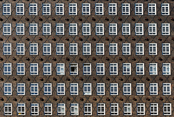 포토 JPG 해외이미지 백그라운드 패턴 건축양식 창문 주택 사람없음 건물 갈색 흰색 역사 직사각형 함부르크 해외포토 도형 건축물 건축 컬러 무늬 독일 파일형식 이미지허브