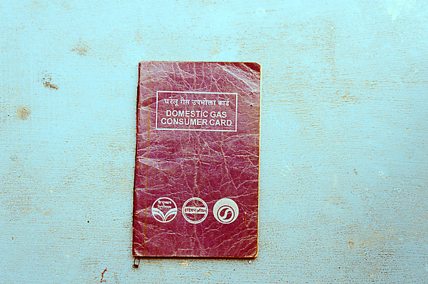 포토 JPG 해외이미지 디자인 산업 종이 백그라운드 인터넷 일러스트 비즈니스 텍스트 가정 실내 안전 사람없음 책 빨간색 금융 파란색 사무실 공백 메시지 재산 연결 자르기 사회이슈 심볼 계약 서비스 사인 문서 파일 보안 결제 법 페이지 가스 위기 정보매체 카피스페이스 해외포토 컬러 컨셉 모션 내부 경제 파일형식 이미지허브